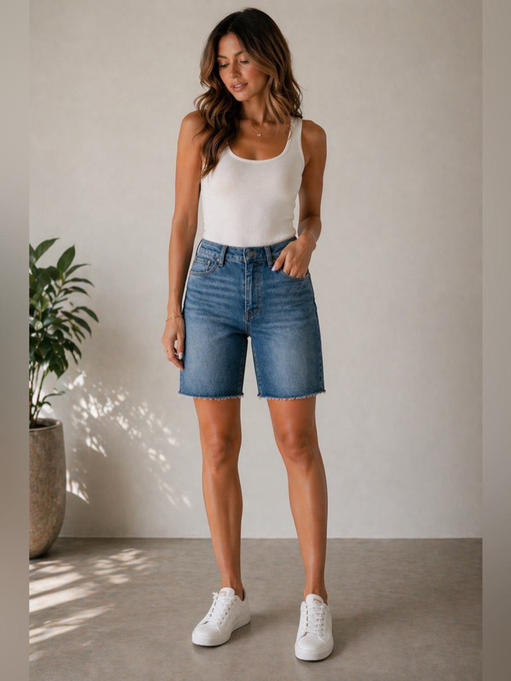 KUT from the Kloth - Margot High-rise Long Shorts-hidden Button Raw Hem size 4